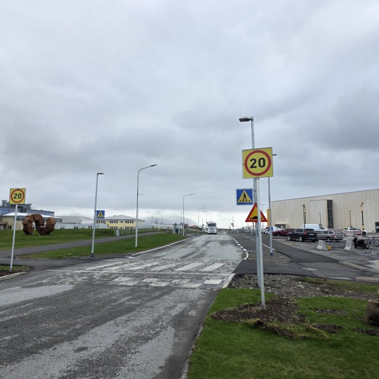 Lækkun hámarkshraða á Innnesvegi