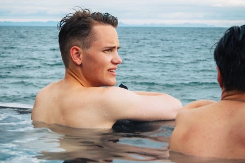 Sumaropnunartími í Guðlaugu framlengdur