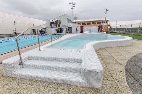 Vatnsbúskapur betri - sundlaugar opnaðar á morgun