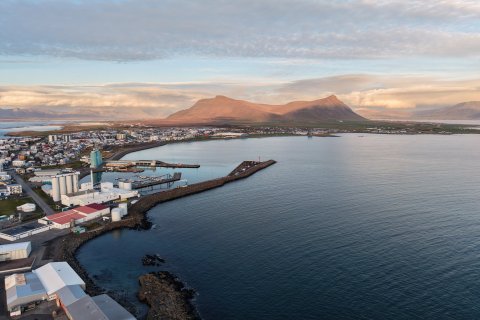 Vilja kanna kosti og galla sameiningar við Hvalfjarðarsveit