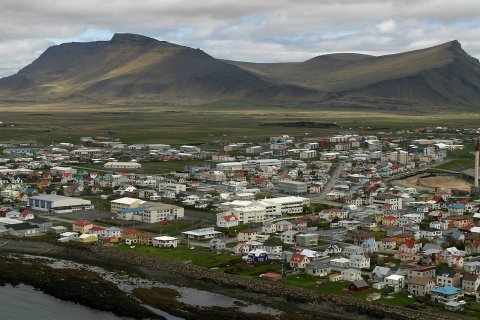 Akraneskaupstaður - óskar eftir að kaupa íbúð