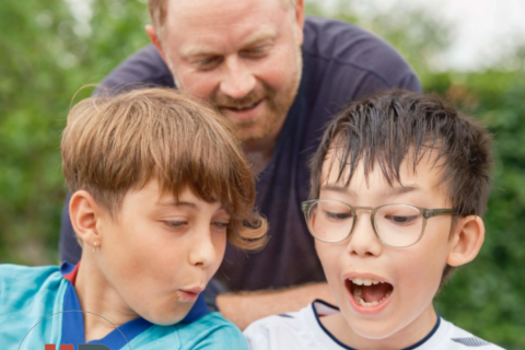 Tengjumst í leik (e. Invest in play) hefst á ný