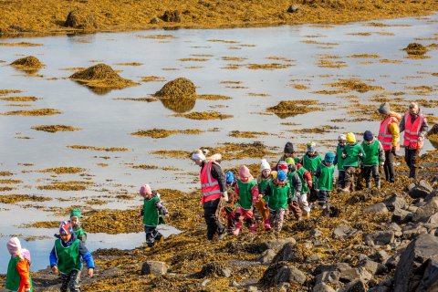 Hér má sjá vaskann hóp elstu barna á leikskólanum Teigasel. Ljósmynd: Guðni Hannesson.