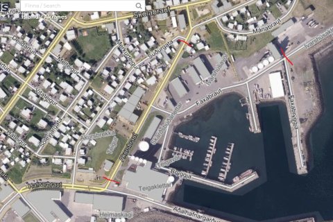 Götulokanir við Akursbraut og Faxabraut á föstudag