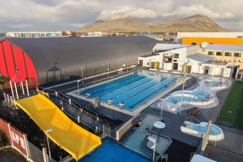 Börn og gjaldfrjálst sund