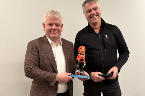 Haraldur Benediktsson bæjarstjóri og Ásgeir Örn Kristinsson frá Björgunarfélagi Akraness.