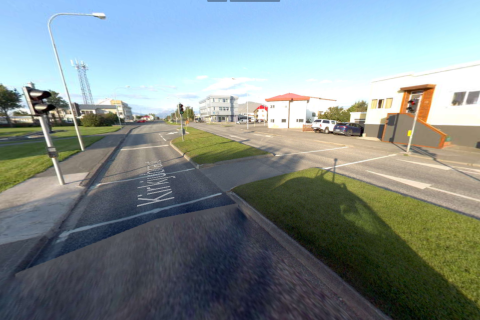 Gönguljósin við Kirkjubraut verða komin í lag á mánudag.