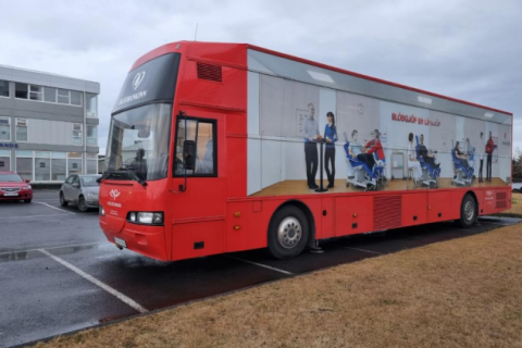 Blóðbankabíllinn kemur á þriðjudag