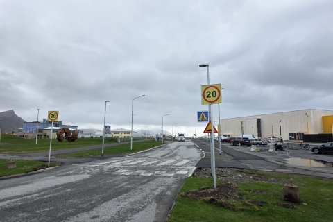 Lækkun hámarkshraða á Innnesvegi